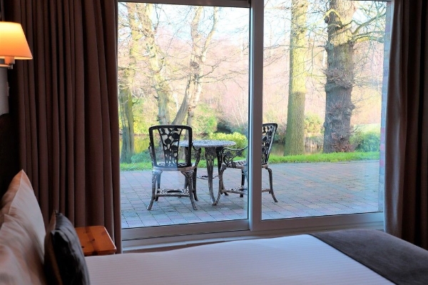 The Inn on the Lake Hotel